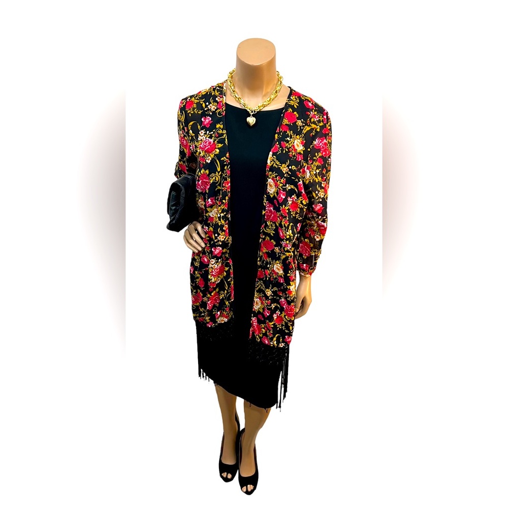 Floral cardigan with fringe 🛍️✨💕💎